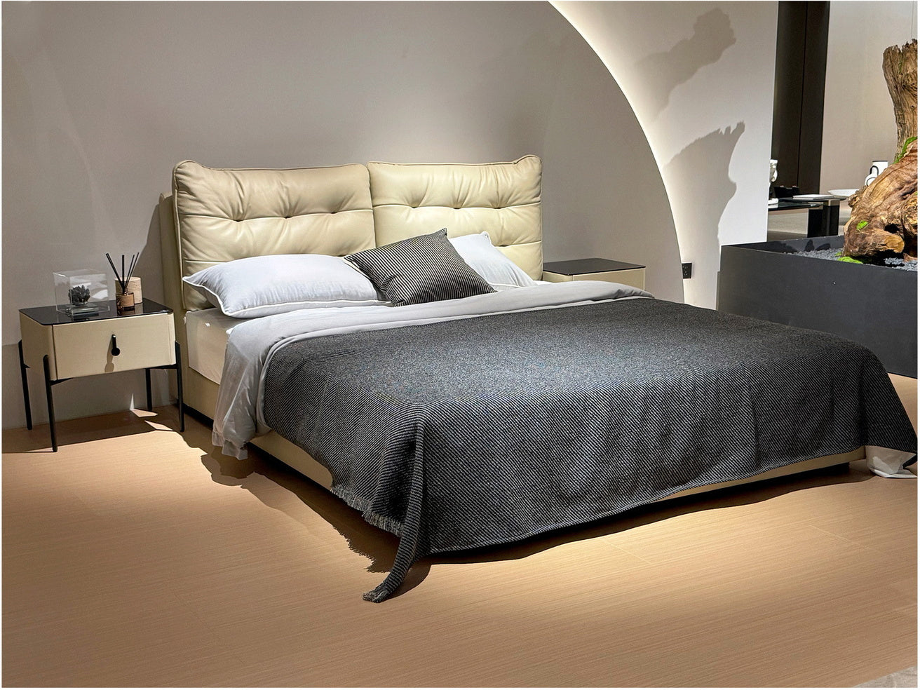 Bedroom 05