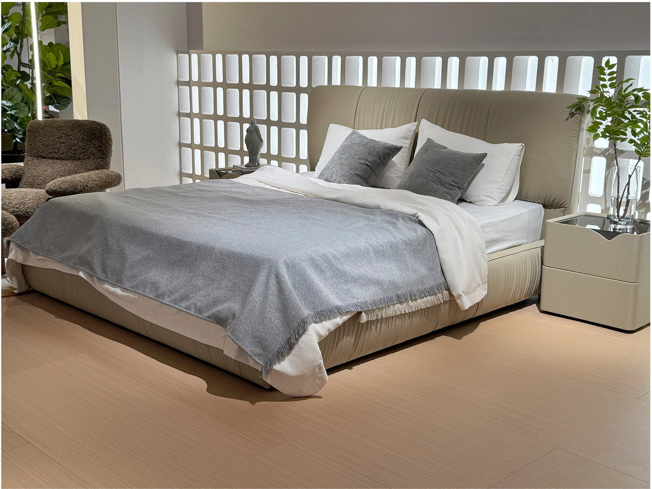 Bedroom 06