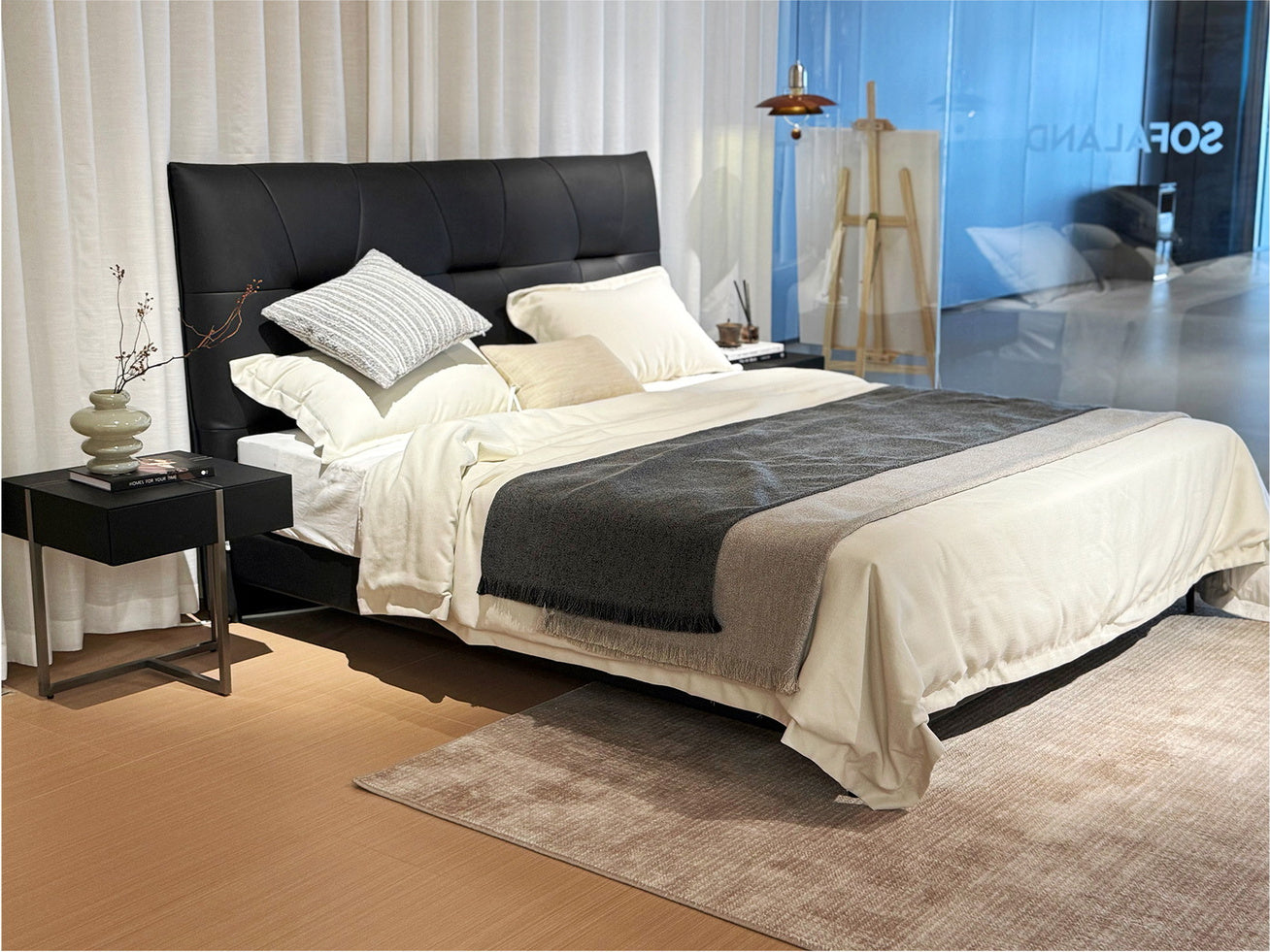 Bedroom 08